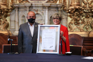 Recibe Secretaría de Cultura acervo fotográfico del maestro Arturo Fernández Aguirre