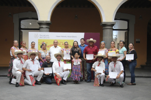 RECONOCE CULTURA A PARTICIPANTES DEL CURSO &quot;SONES DE ARTESA DE LA COSTA CHICA, GUERRERO&quot;